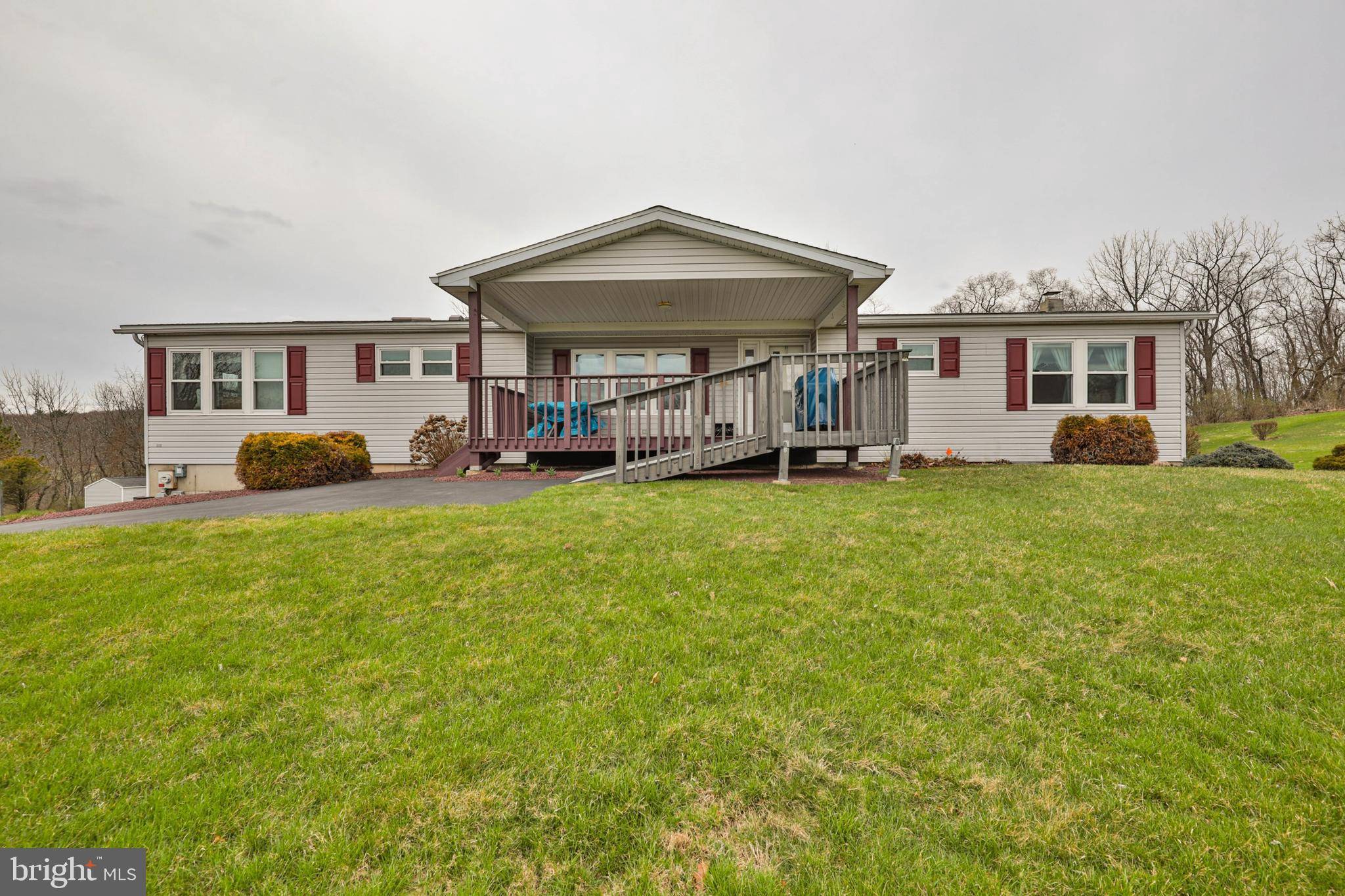 Lehighton, PA 18235,28 RUNNING BEAR LN