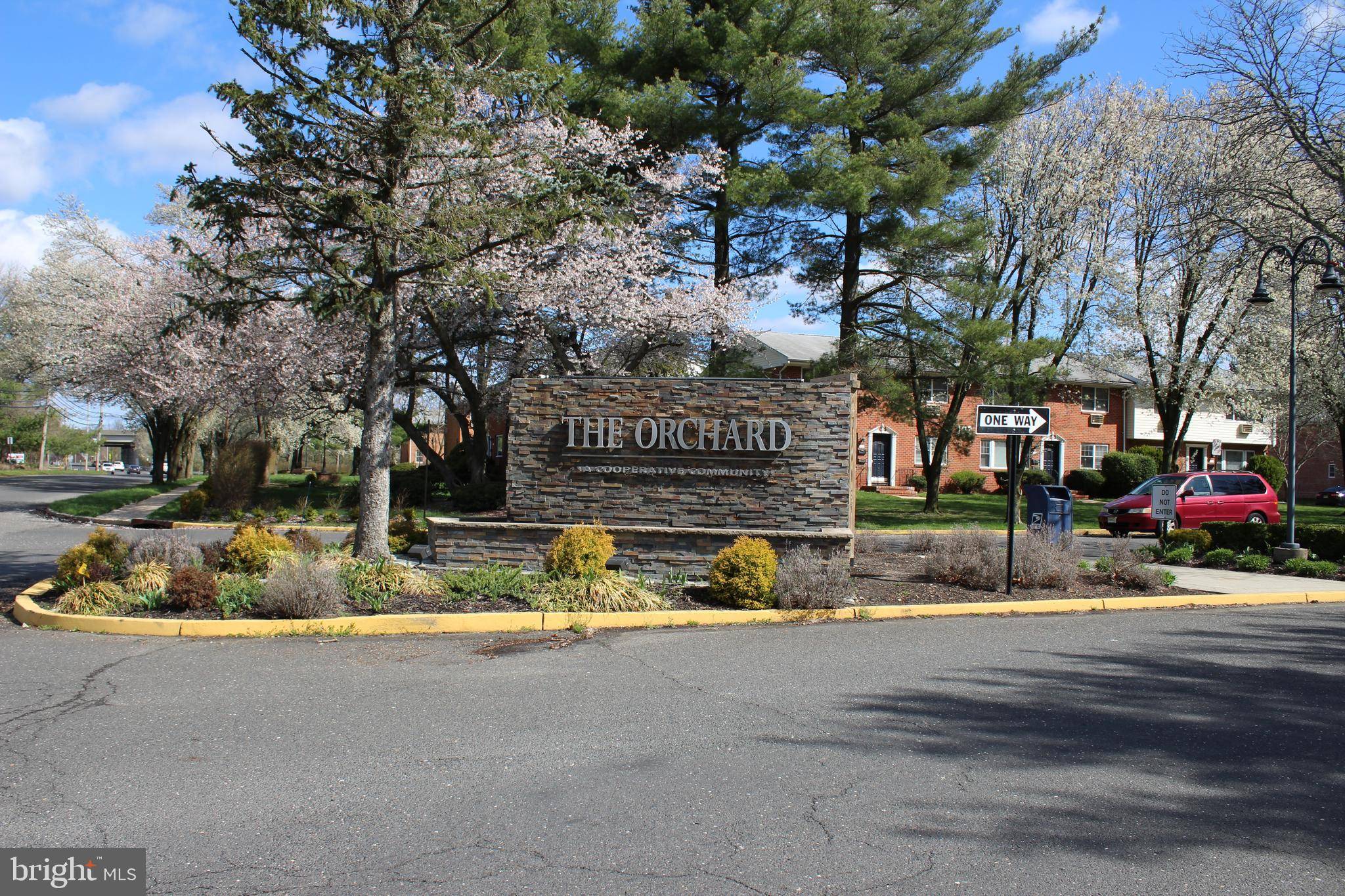 East Windsor, NJ 08512,130-L THE ORCHARD