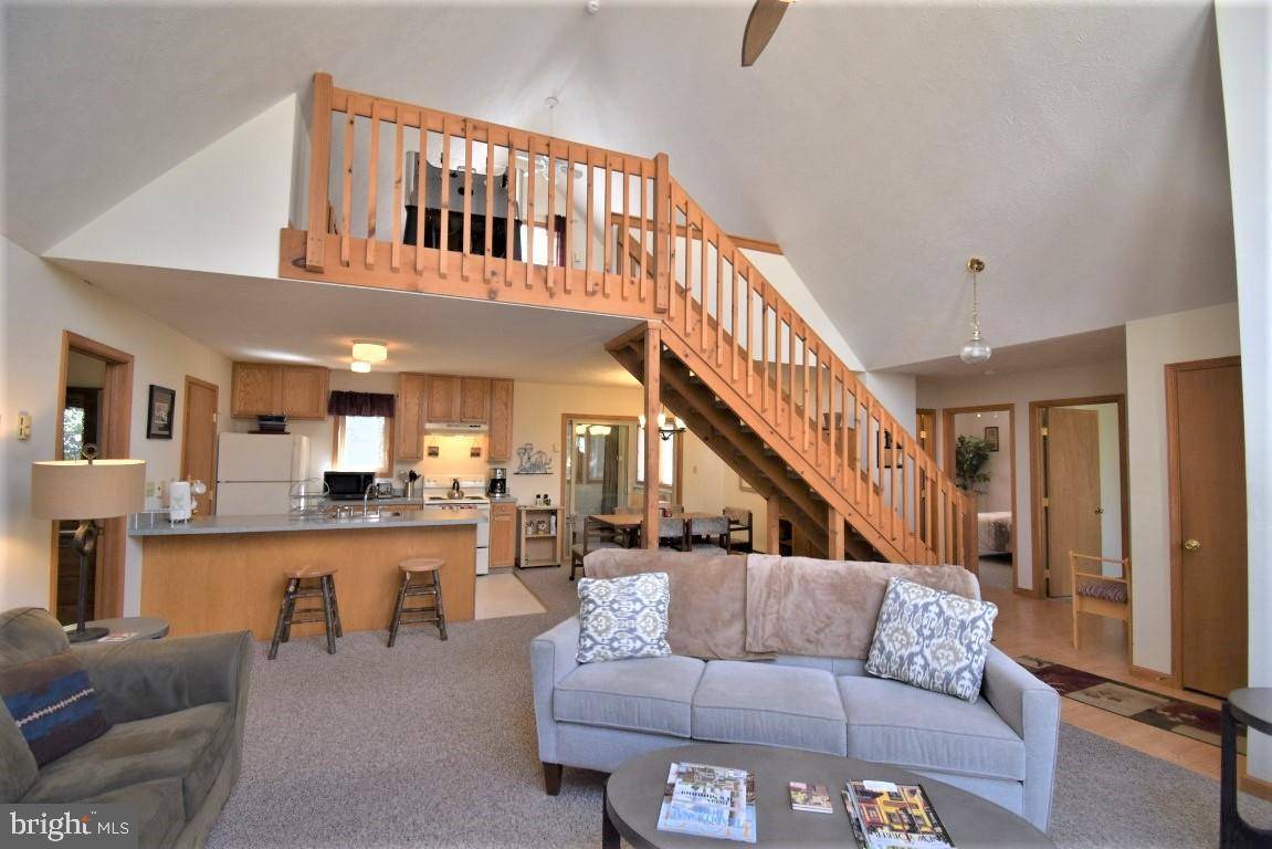 Pocono Pines, PA 18350,4146 HEMLOCK TRL