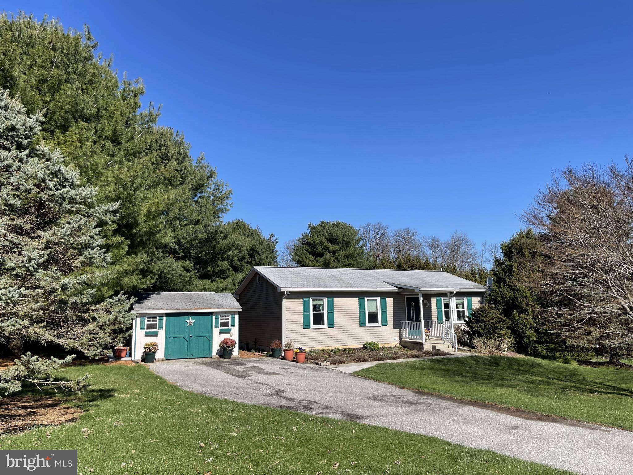 Stewartstown, PA 17363,4715 BARTON CIR