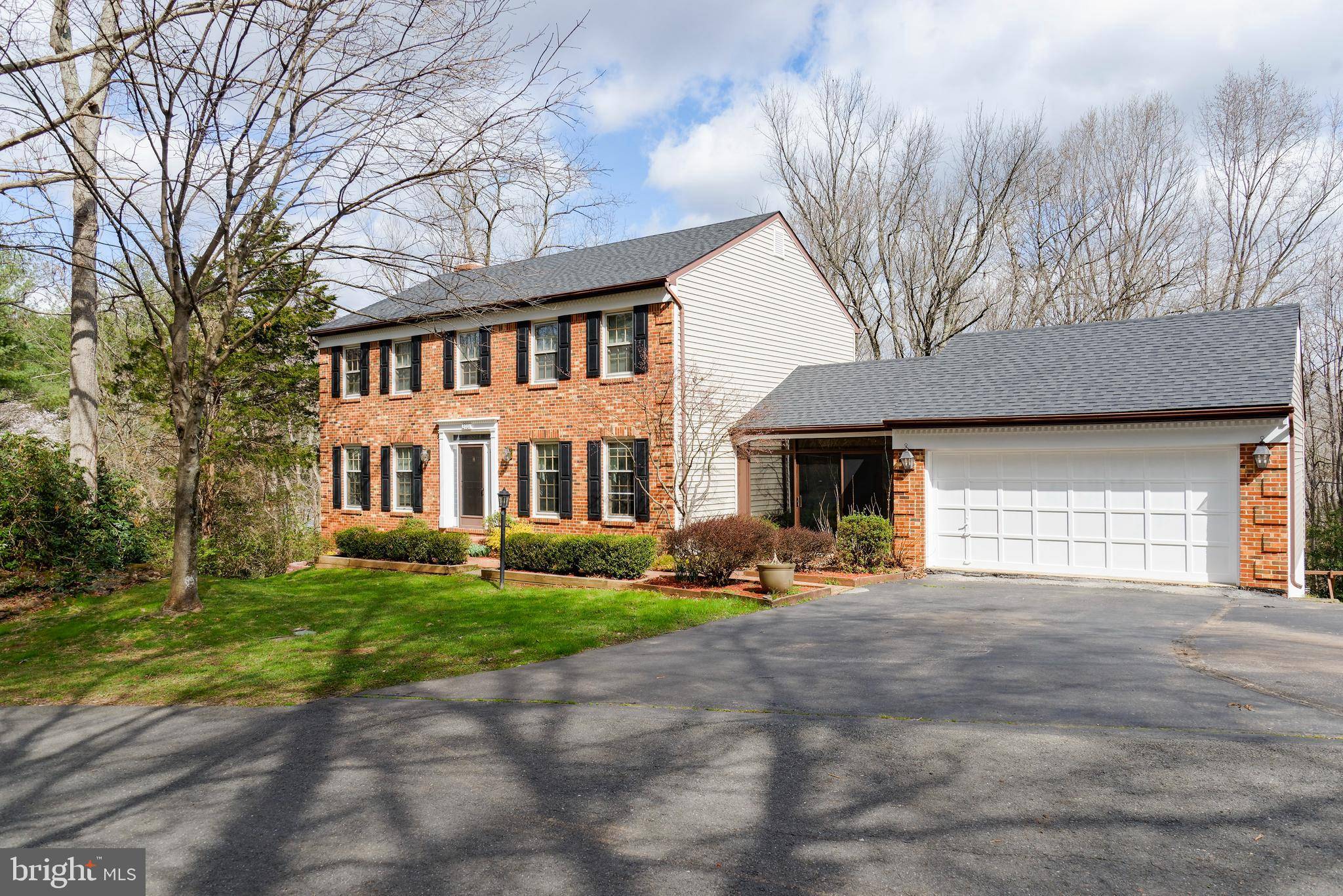 Oakton, VA 22124,2701 VALESTRA CIR