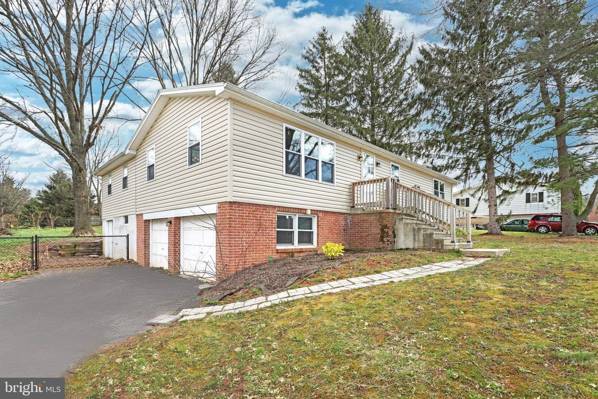 Abbottstown, PA 17301,141 MOULSTOWN DR