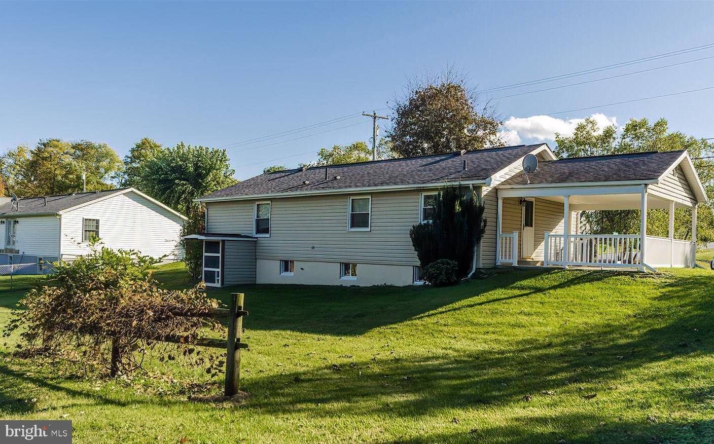 Hedgesville, WV 25427,155 BEN SPECK RD