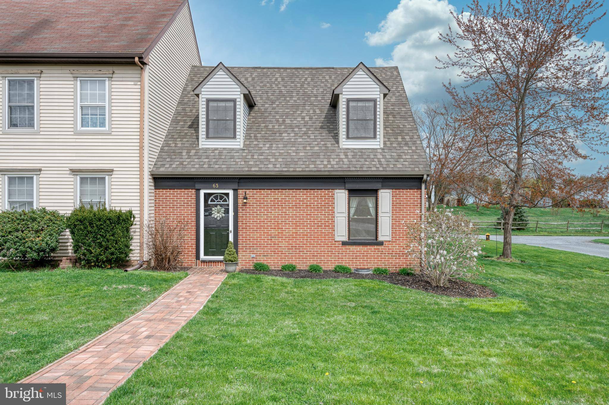 Willow Street, PA 17584,63 CARRIAGE HOUSE DR