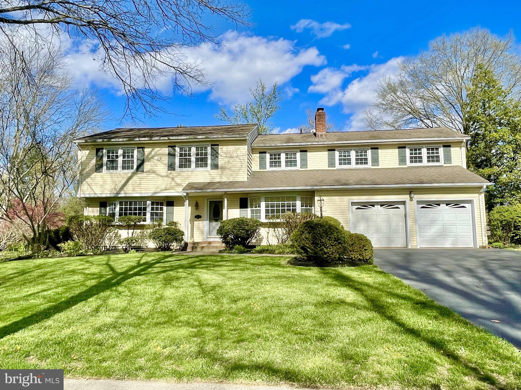 Princeton Junction, NJ 08550,9 SUFFOLK LN