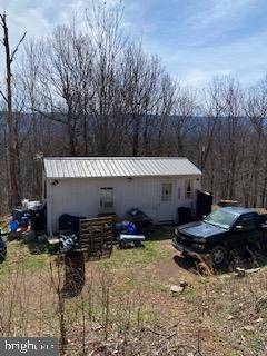 Great Cacapon, WV 25422,291 MARTY LN