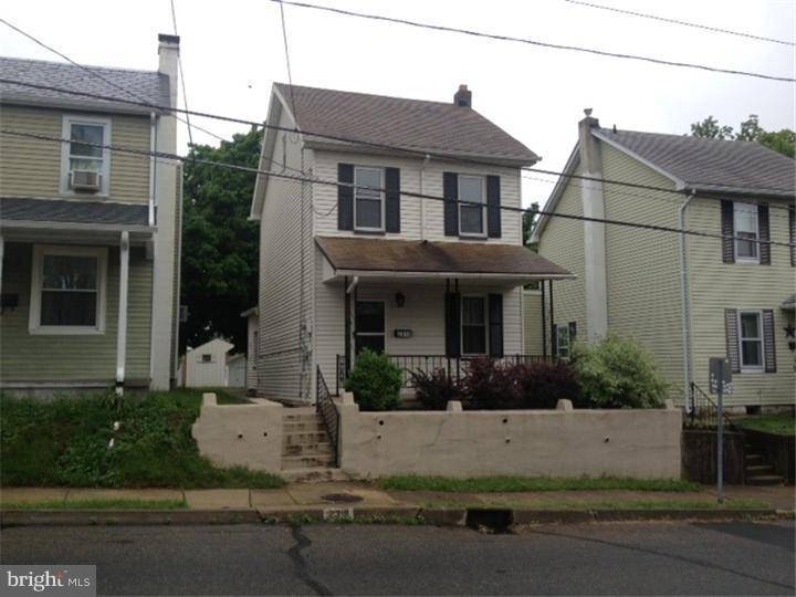 Whitehall, PA 18052,2318 N 1ST AVE