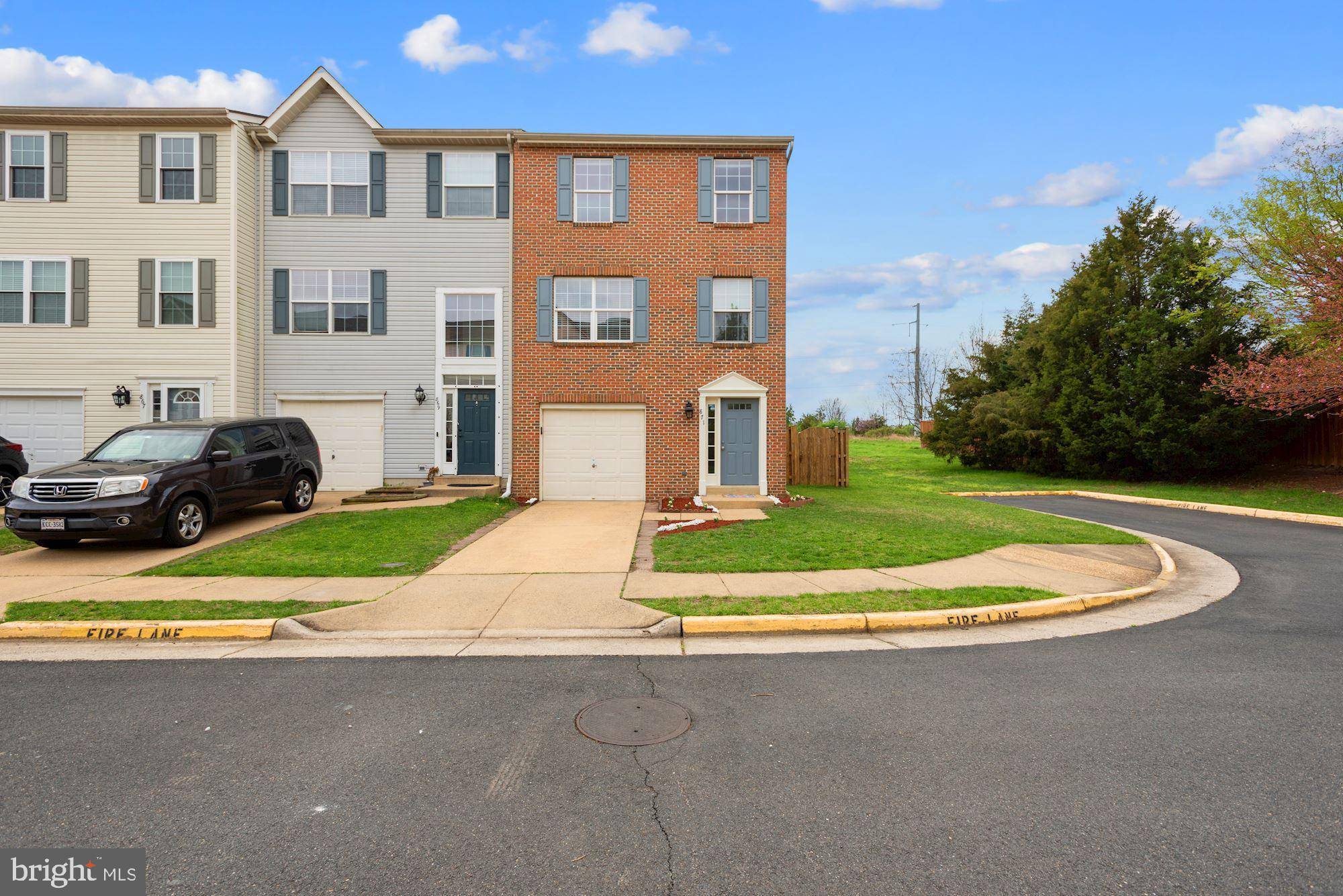 Leesburg, VA 20175,871 VANDERBILT TER SE