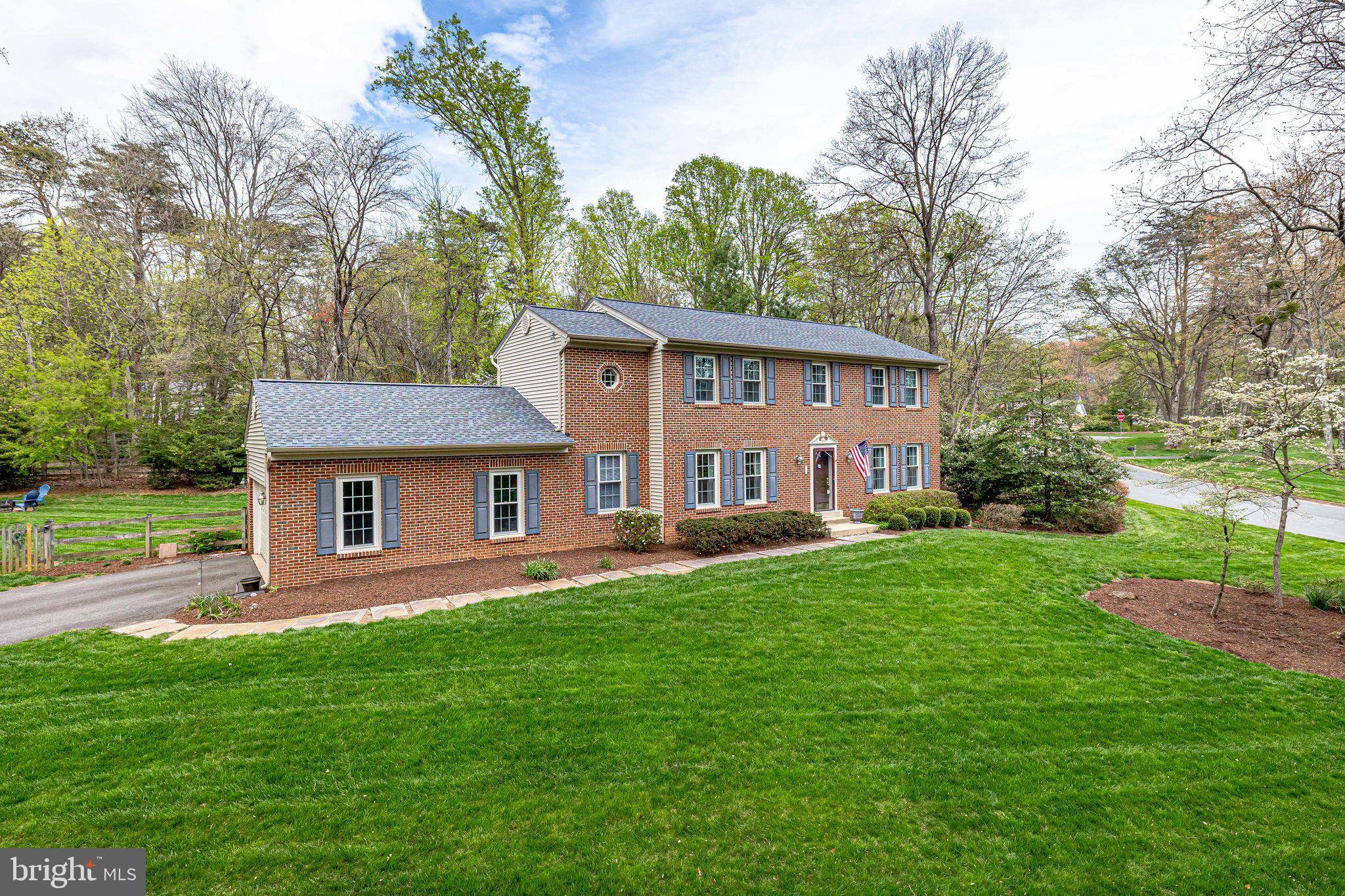 Oakton, VA 22124,11704 FLEMISH MILL CT