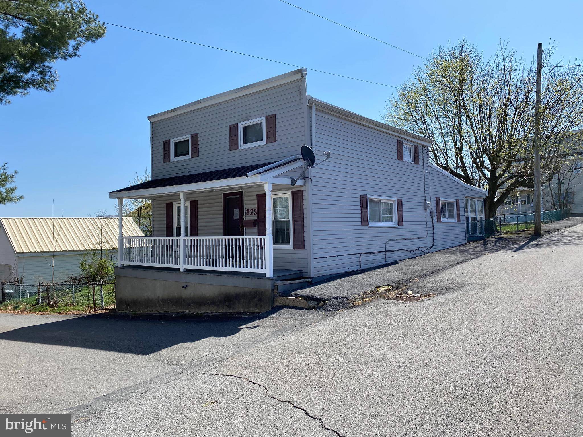 Minersville, PA 17954,323 HICKORY ST