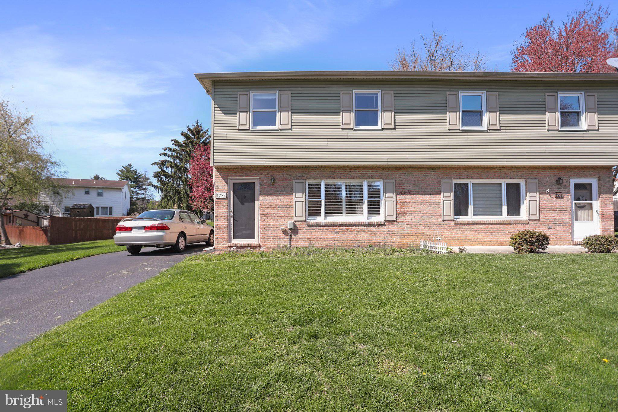 Columbia, PA 17512,1255 STAMAN LN