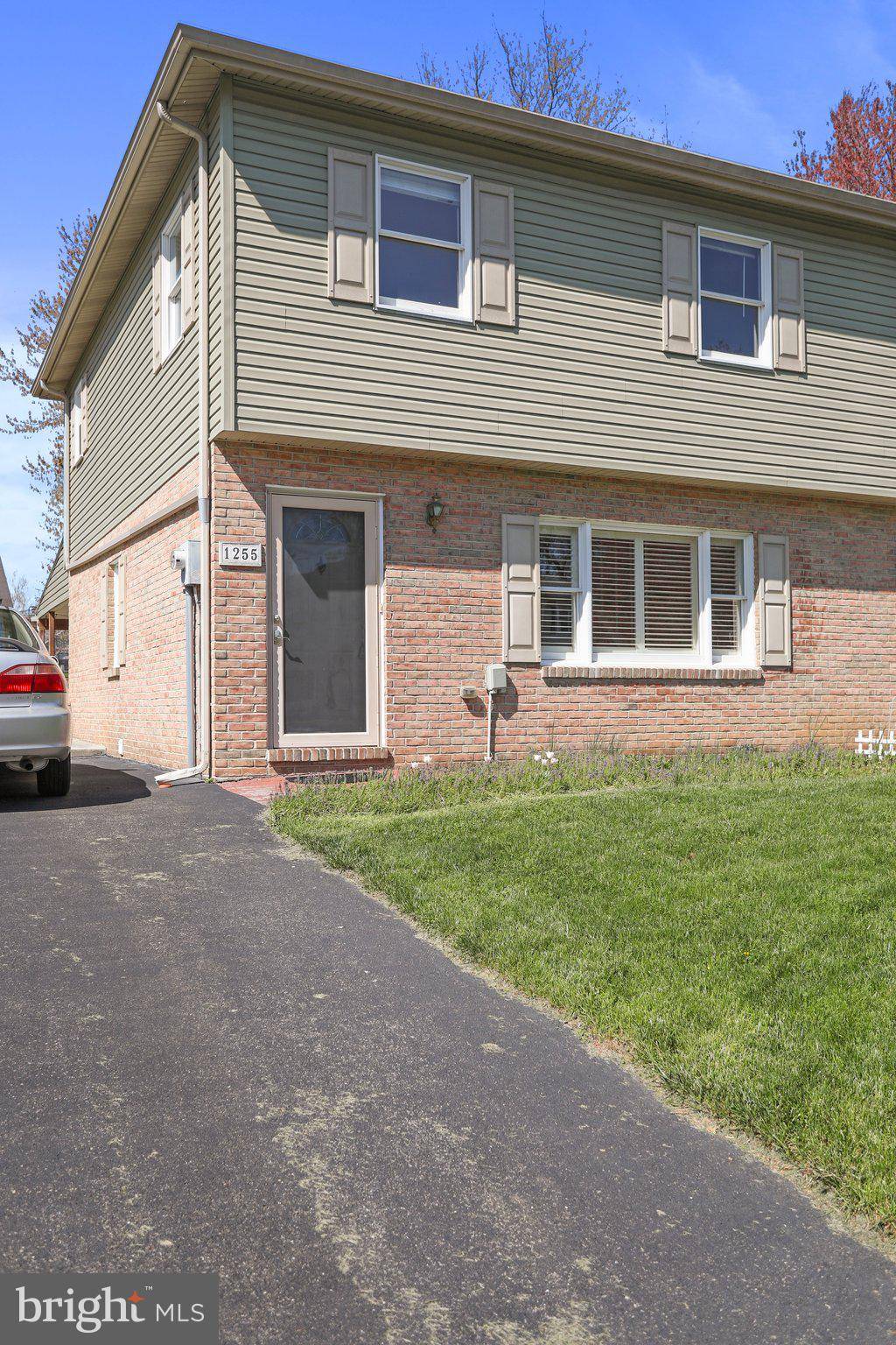 Columbia, PA 17512,1255 STAMAN LN