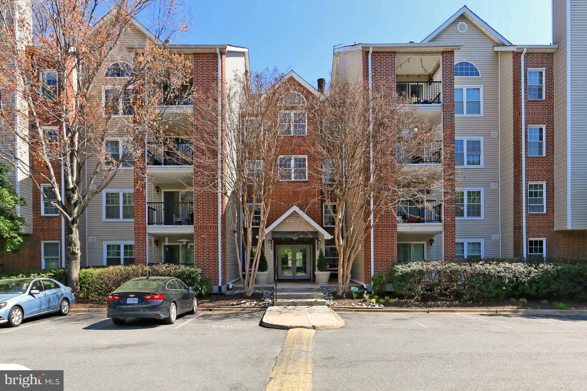 Alexandria, VA 22302,3315 WYNDHAM CIR #3226