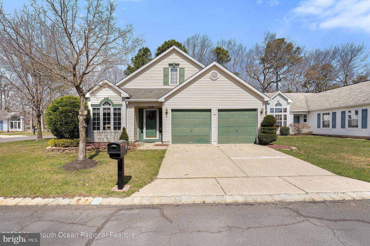 Jackson, NJ 08527,2 ANGUS CT