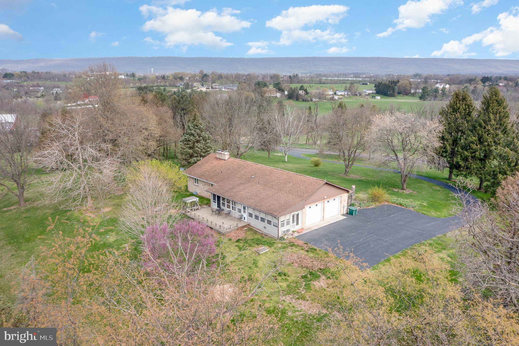 Grantville, PA 17028,1061 GRAVEL HILL RD