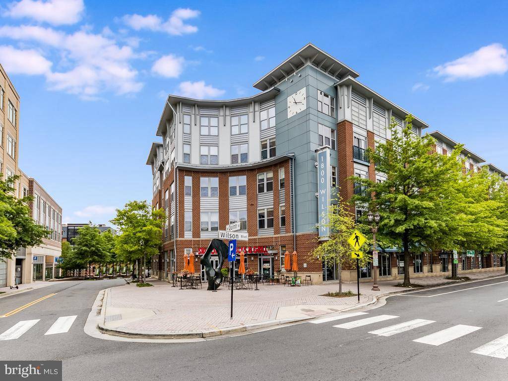 Arlington, VA 22201,1800 WILSON BLVD #108