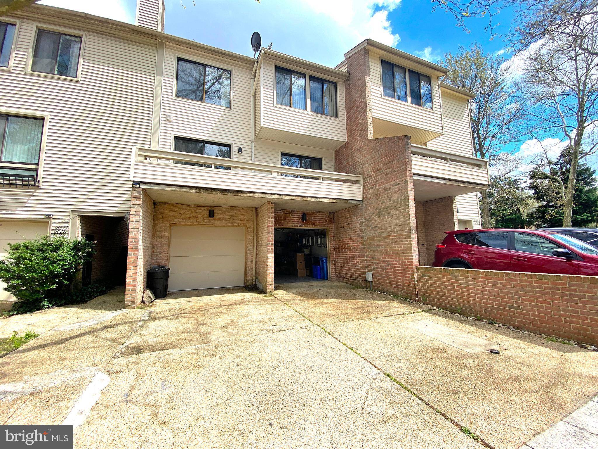 Montgomery Village, MD 20886,18505 LOCUST POINT CT