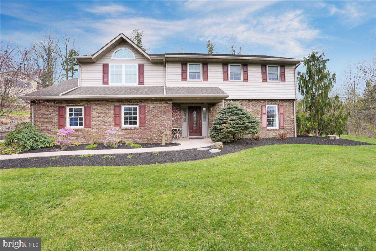 Robesonia, PA 19551,312 FOXCROFT LN