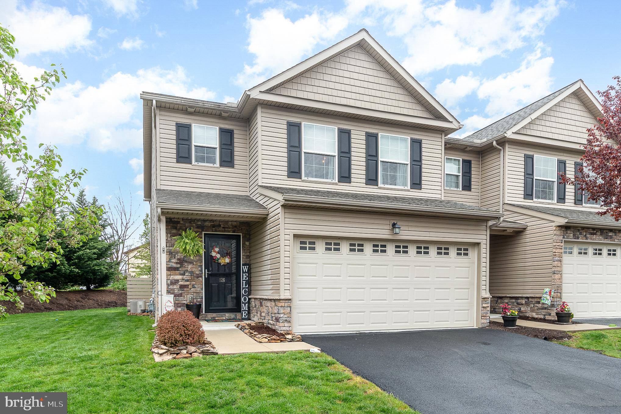 Mechanicsburg, PA 17055,126 SURREY CT