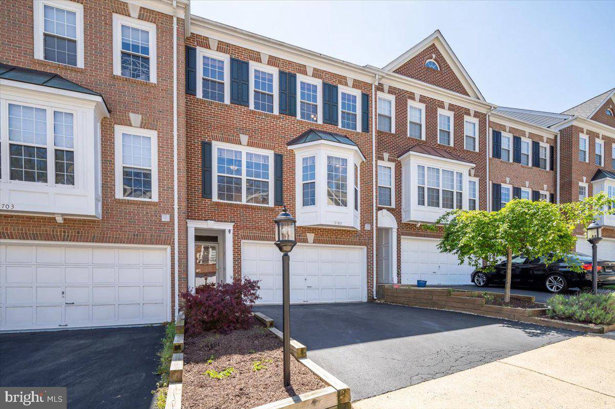 Alexandria, VA 22310,5705 GOVERNORS POND CIR