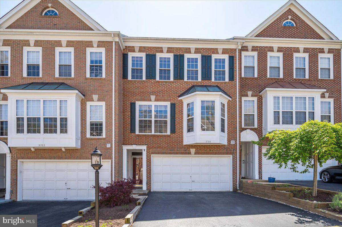 Alexandria, VA 22310,5705 GOVERNORS POND CIR