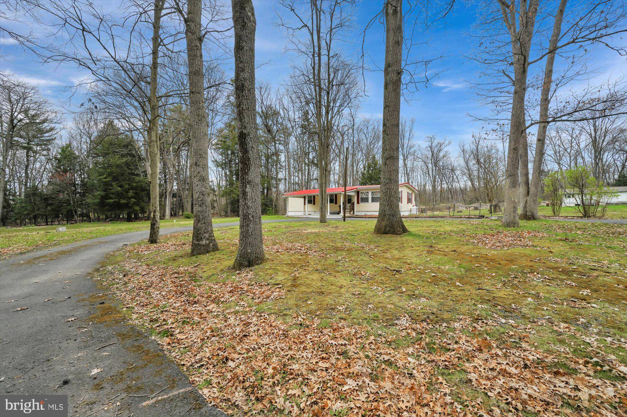 Pine Grove, PA 17963,27 WOOD LN