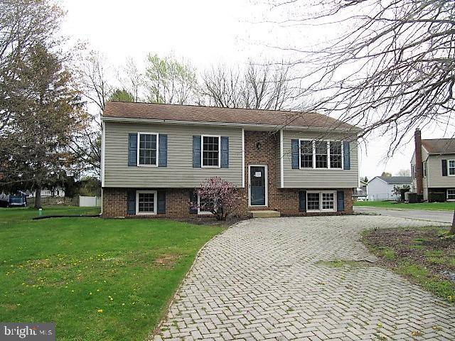 Hanover, PA 17331,40 SANDY CT