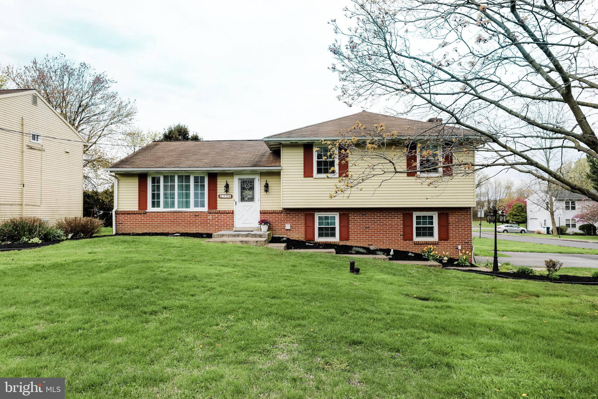 Willow Street, PA 17584,336 PLEASANT VIEW DR