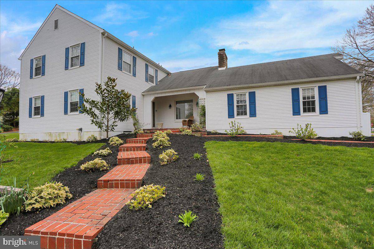 Wyomissing, PA 19610,28 JUNCO DR