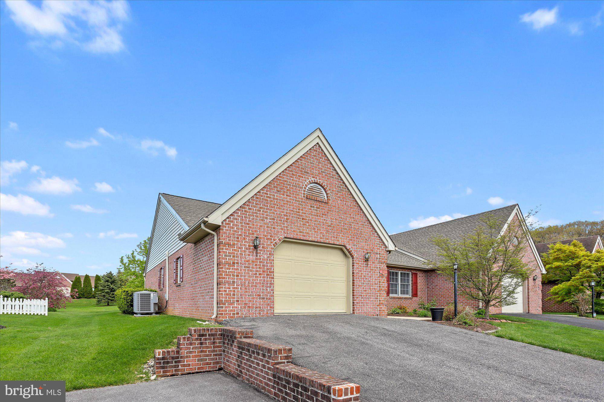 Chambersburg, PA 17202,2361 MAJESTIC CT