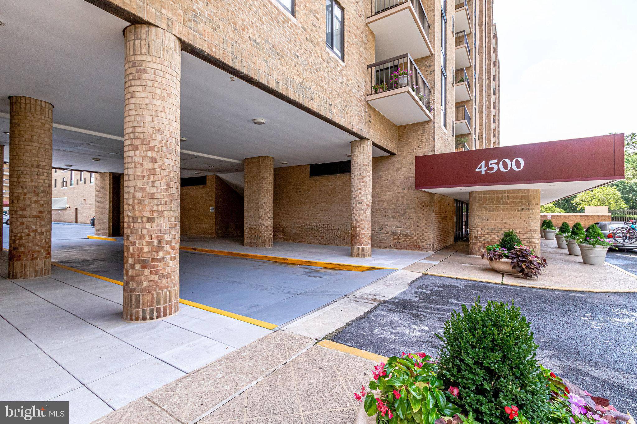 Arlington, VA 22204,4500 S FOUR MILE RUN DR #625