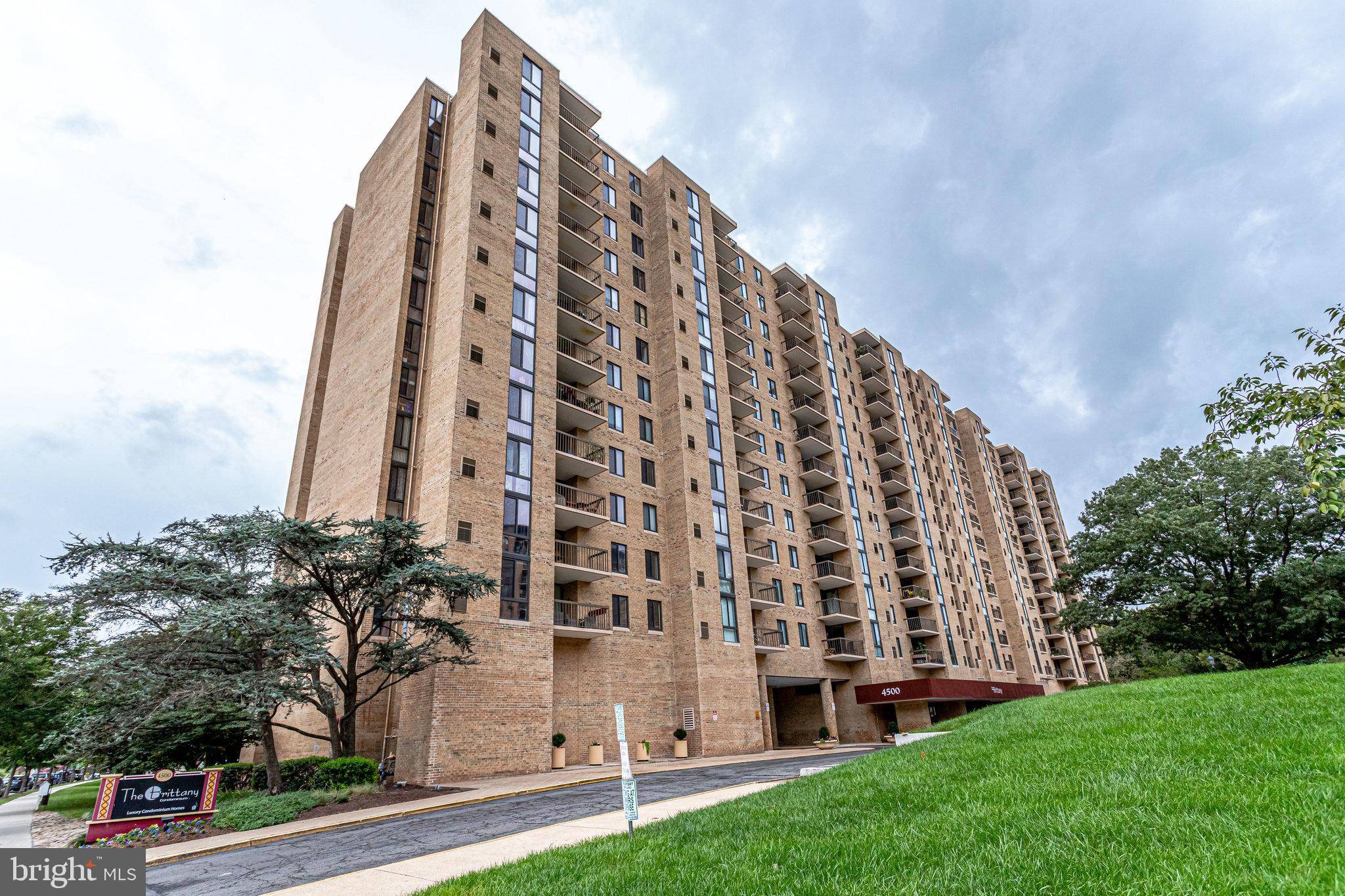 Arlington, VA 22204,4500 S FOUR MILE RUN DR #625