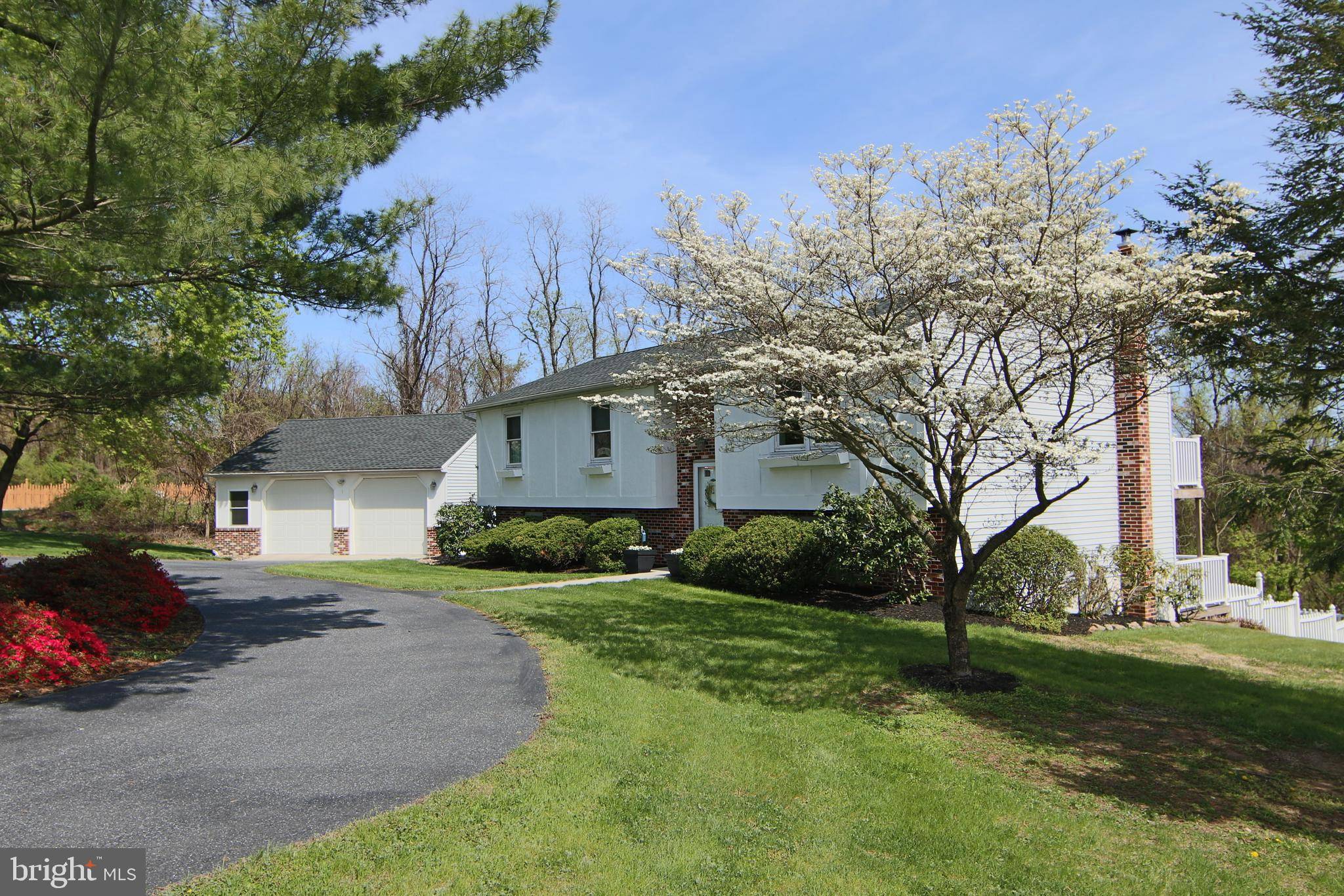 Hummelstown, PA 17036,15 SANDY HILL RD