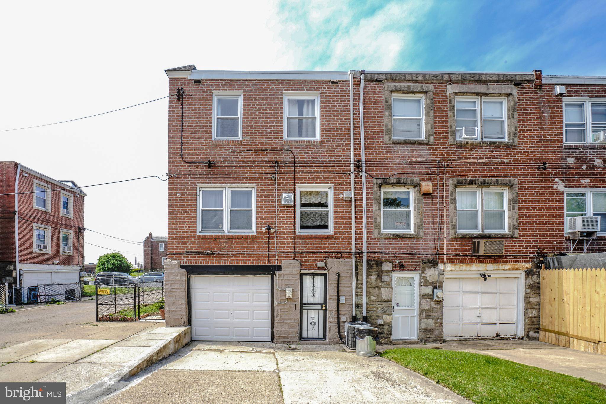 Philadelphia, PA 19111,647 DEVEREAUX AVE