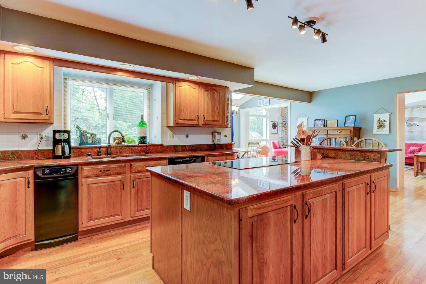 Chadds Ford, PA 19317,6 SPRING LN