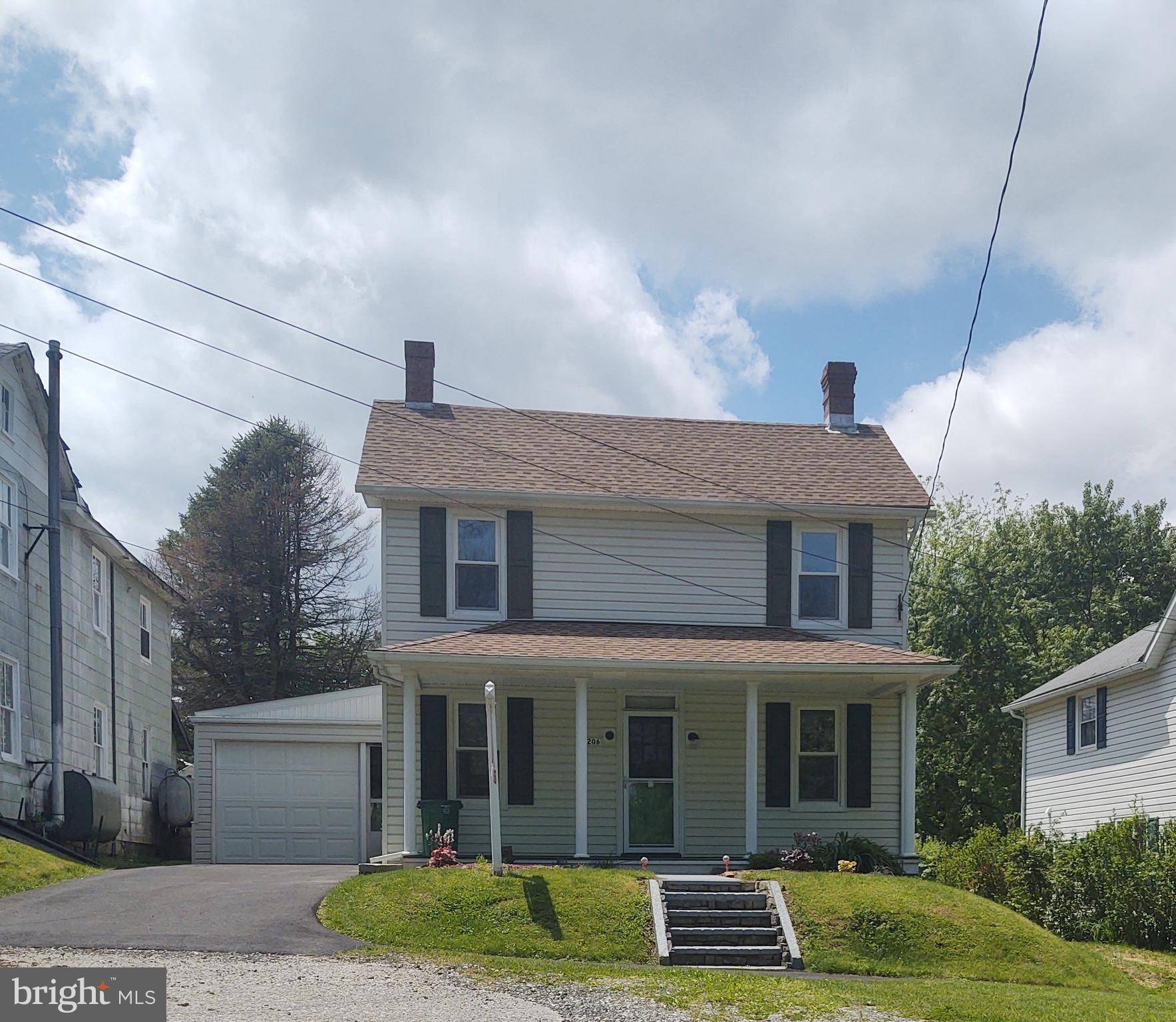 Delta, PA 17314,206 CREAMERY AVE