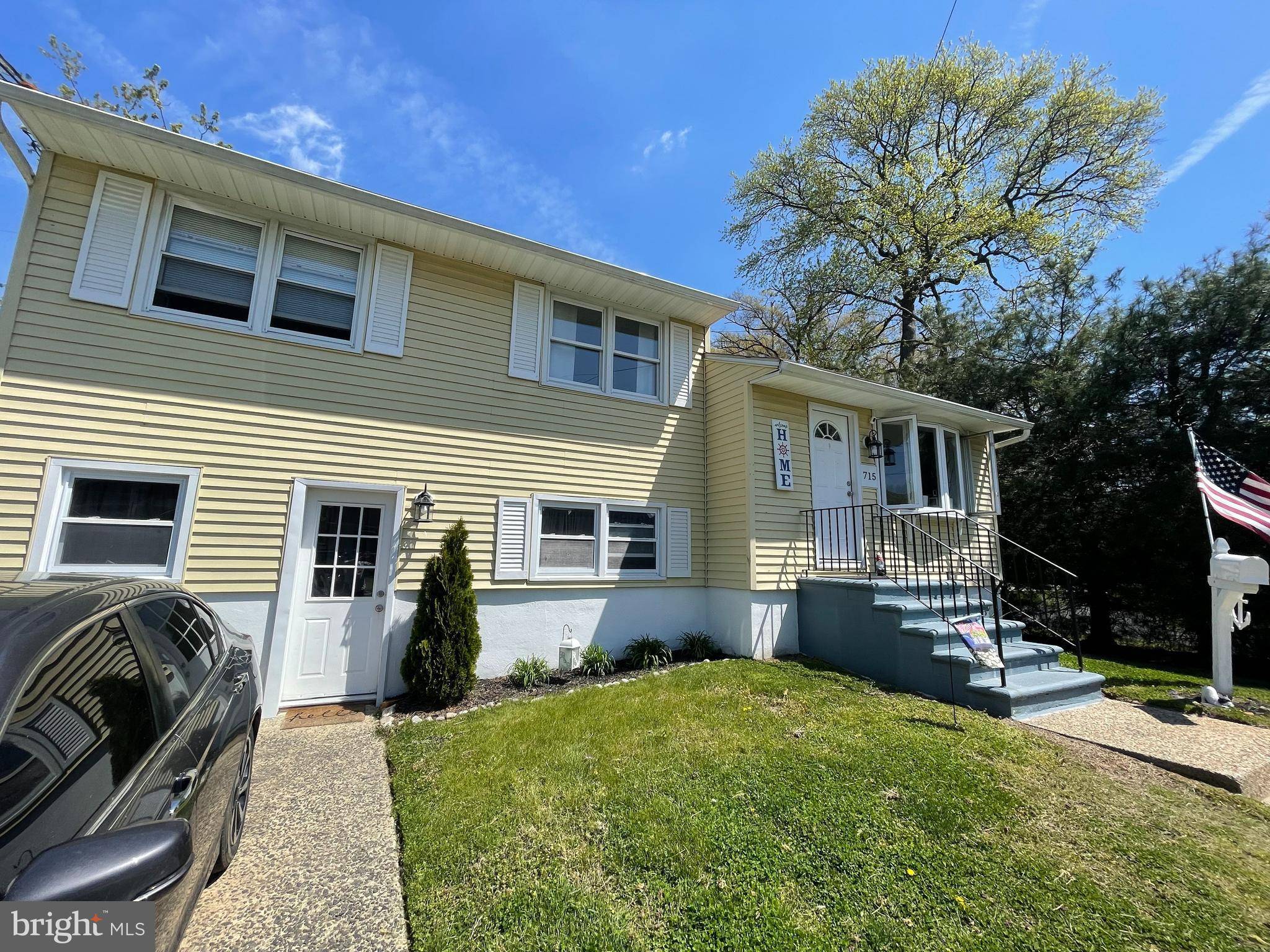 Mount Ephraim, NJ 08059,715 CEDAR AVE