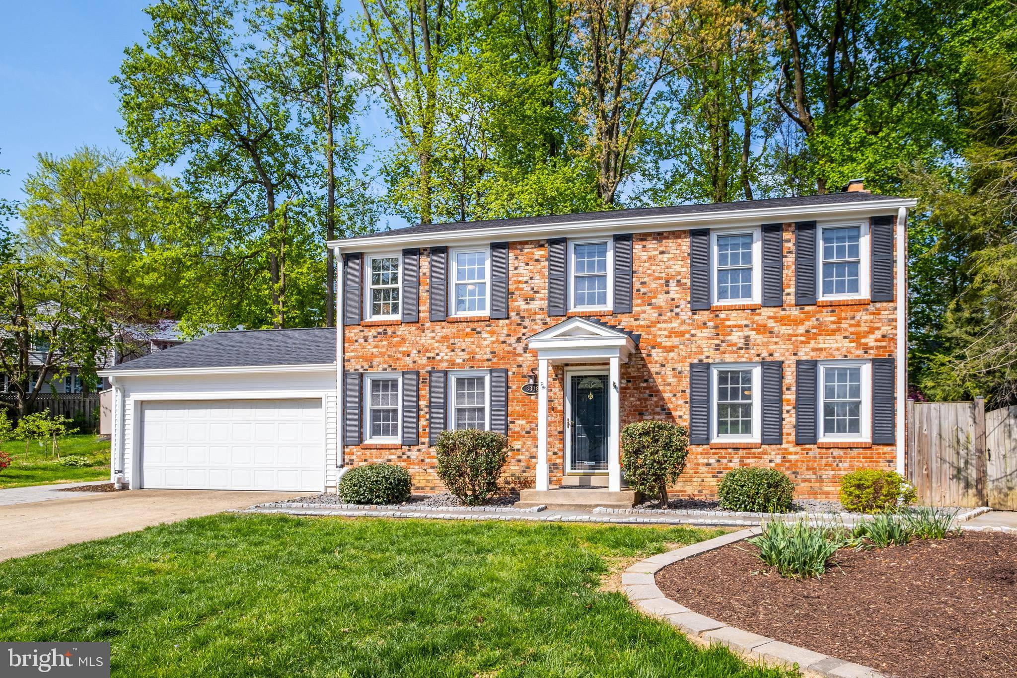 Falls Church, VA 22042,3318 PATHWAY CT