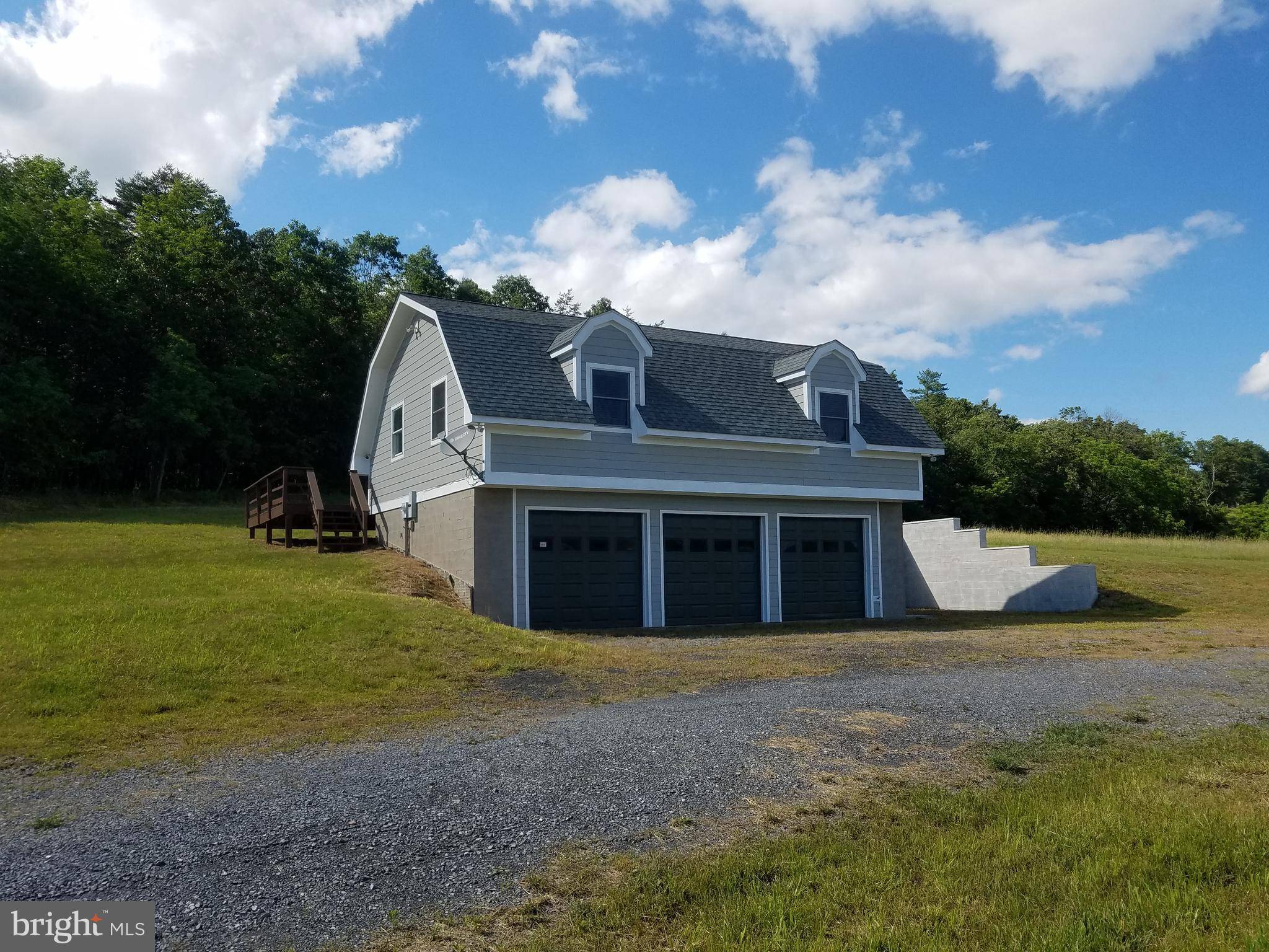 Bloomery, WV 26817,174 GREEN PINE ESTATES DR