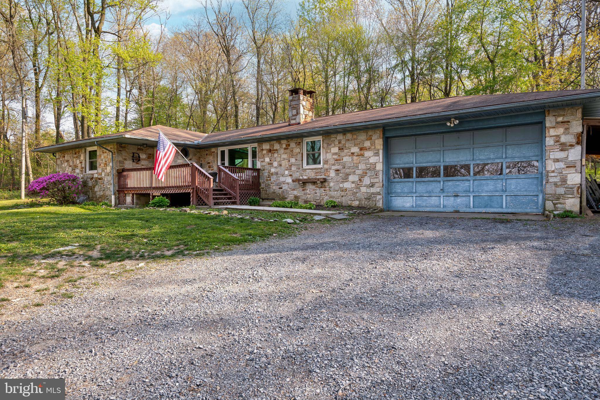 Pequea, PA 17565,446 RED HILL RD