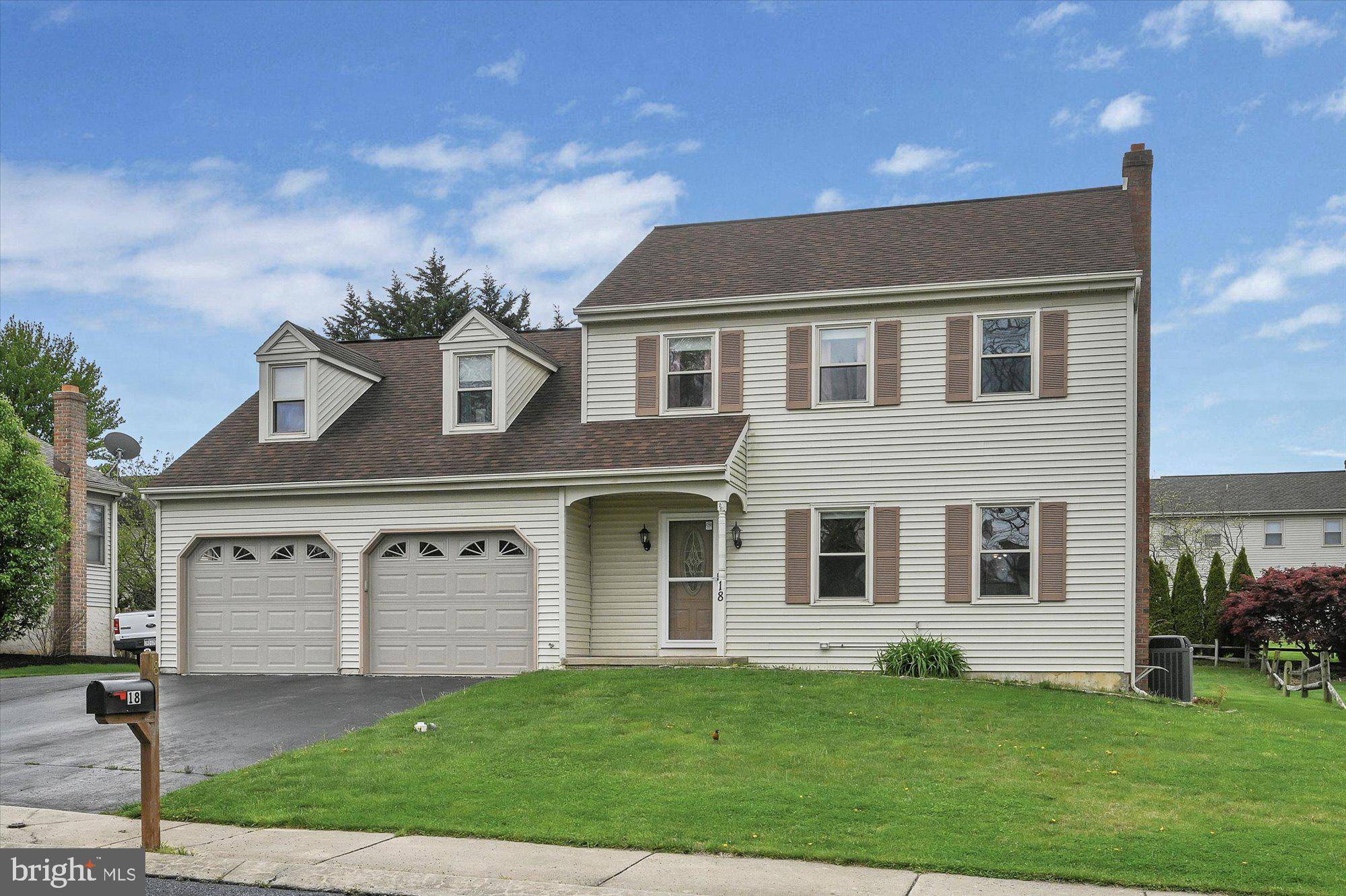 Ephrata, PA 17522,18 MARKET VIEW DR