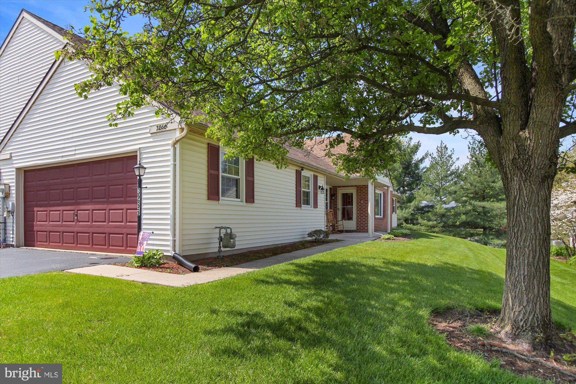 Dover, PA 17315,3266 FALCON LN