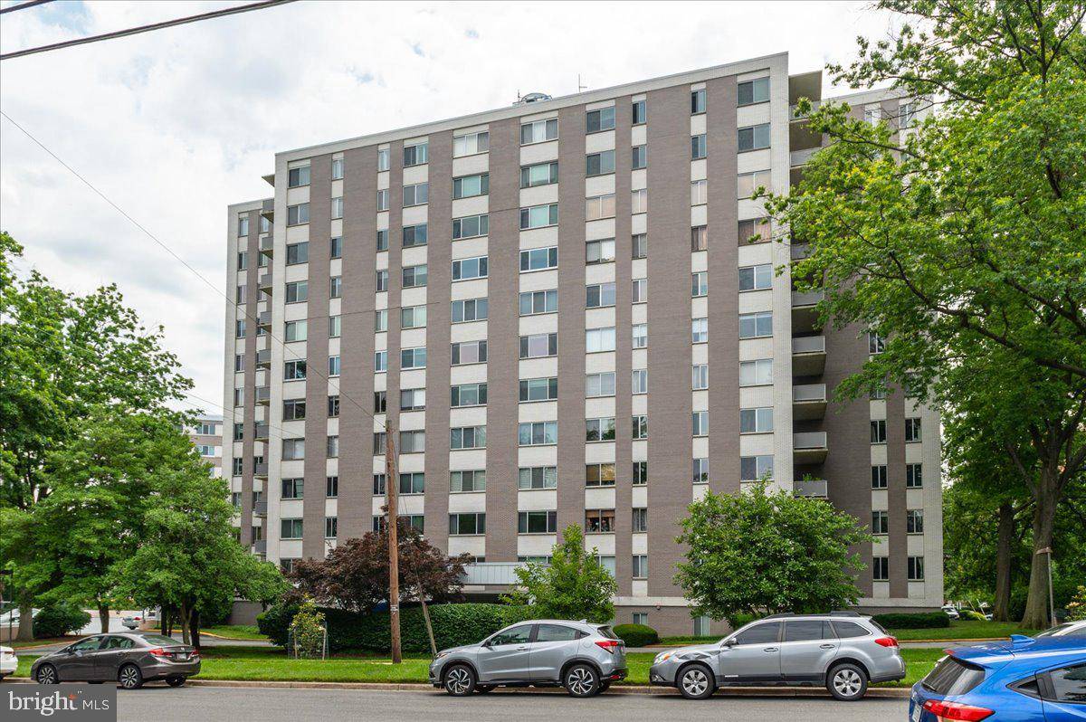 Bethesda, MD 20814,8315 N BROOK LN #2-904