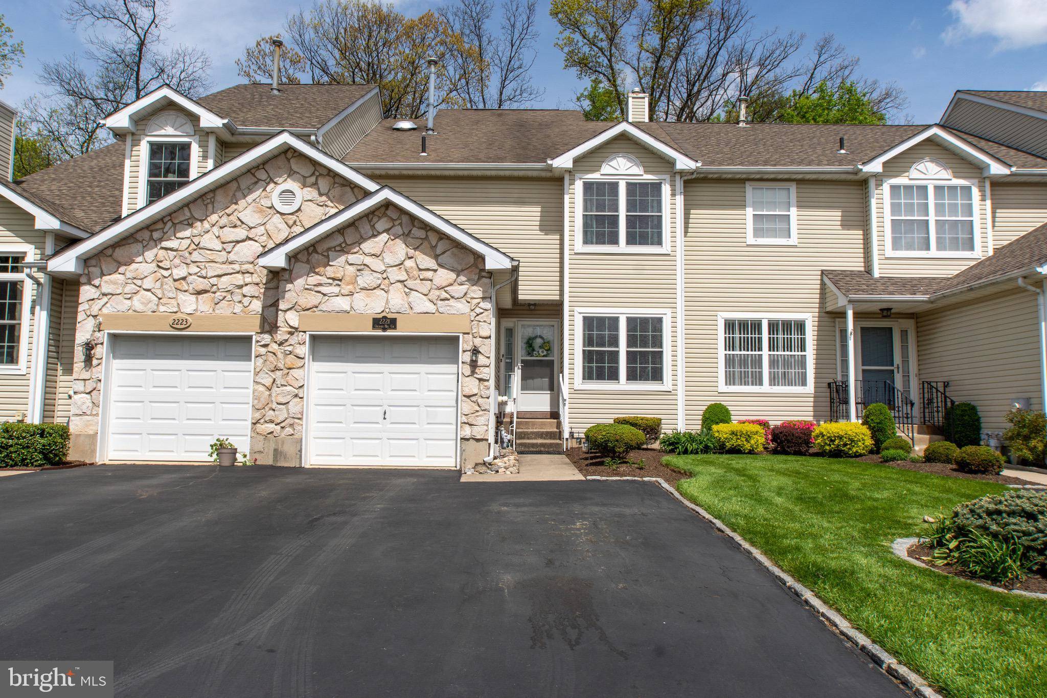 Warrington, PA 18976,2221 ORCHARD HILL CIR