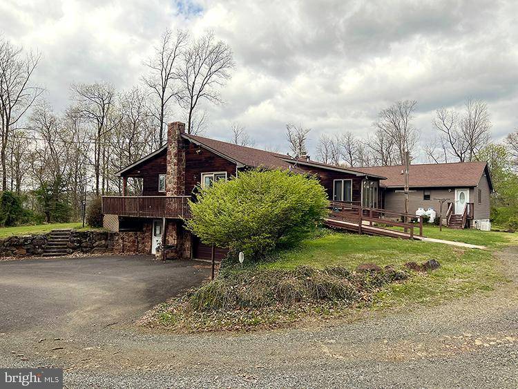 East Greenville, PA 18041,3094 TOWNSHIP WOODS RD