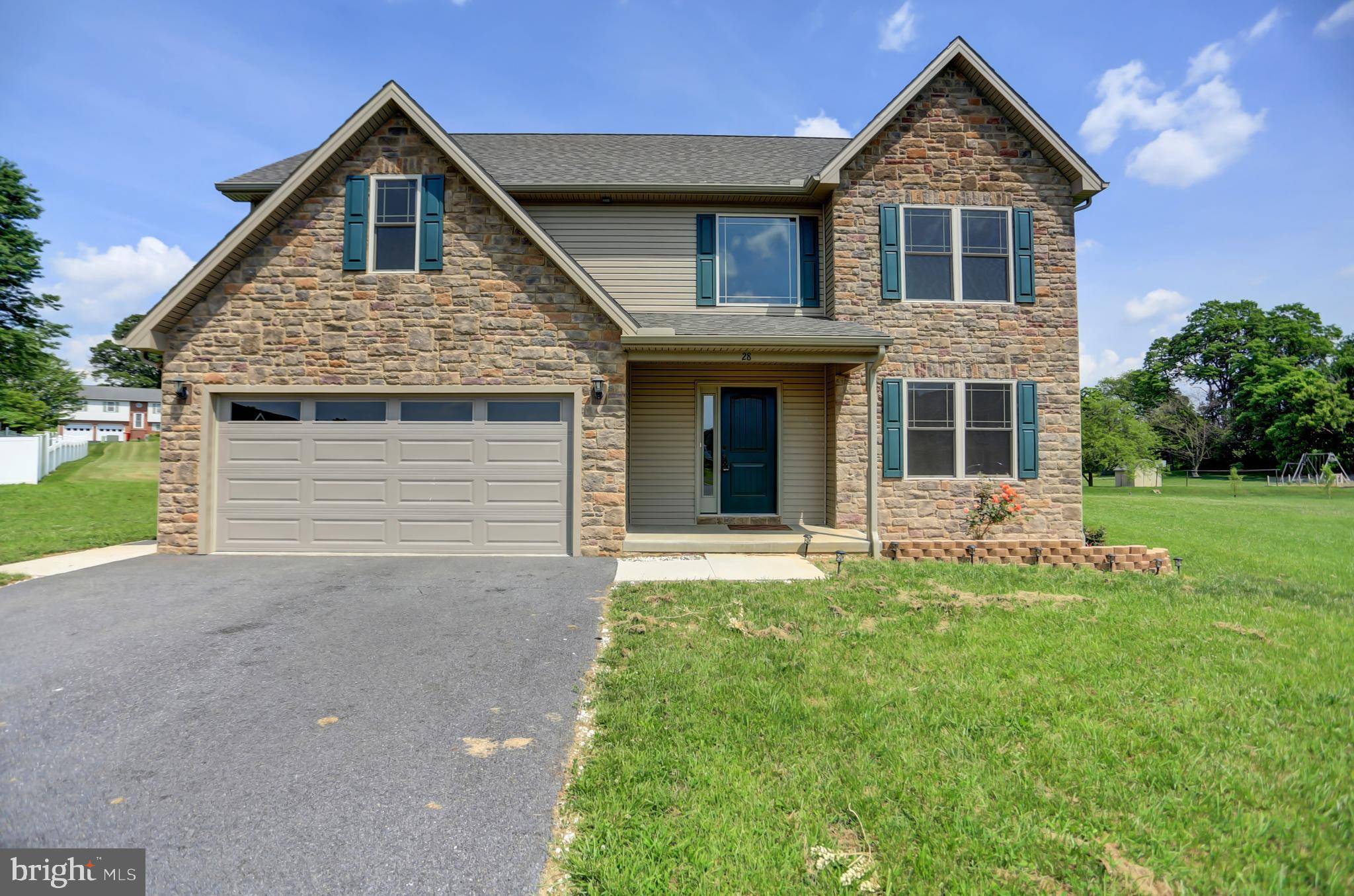 Shippensburg, PA 17257,28 VICTORIA CT