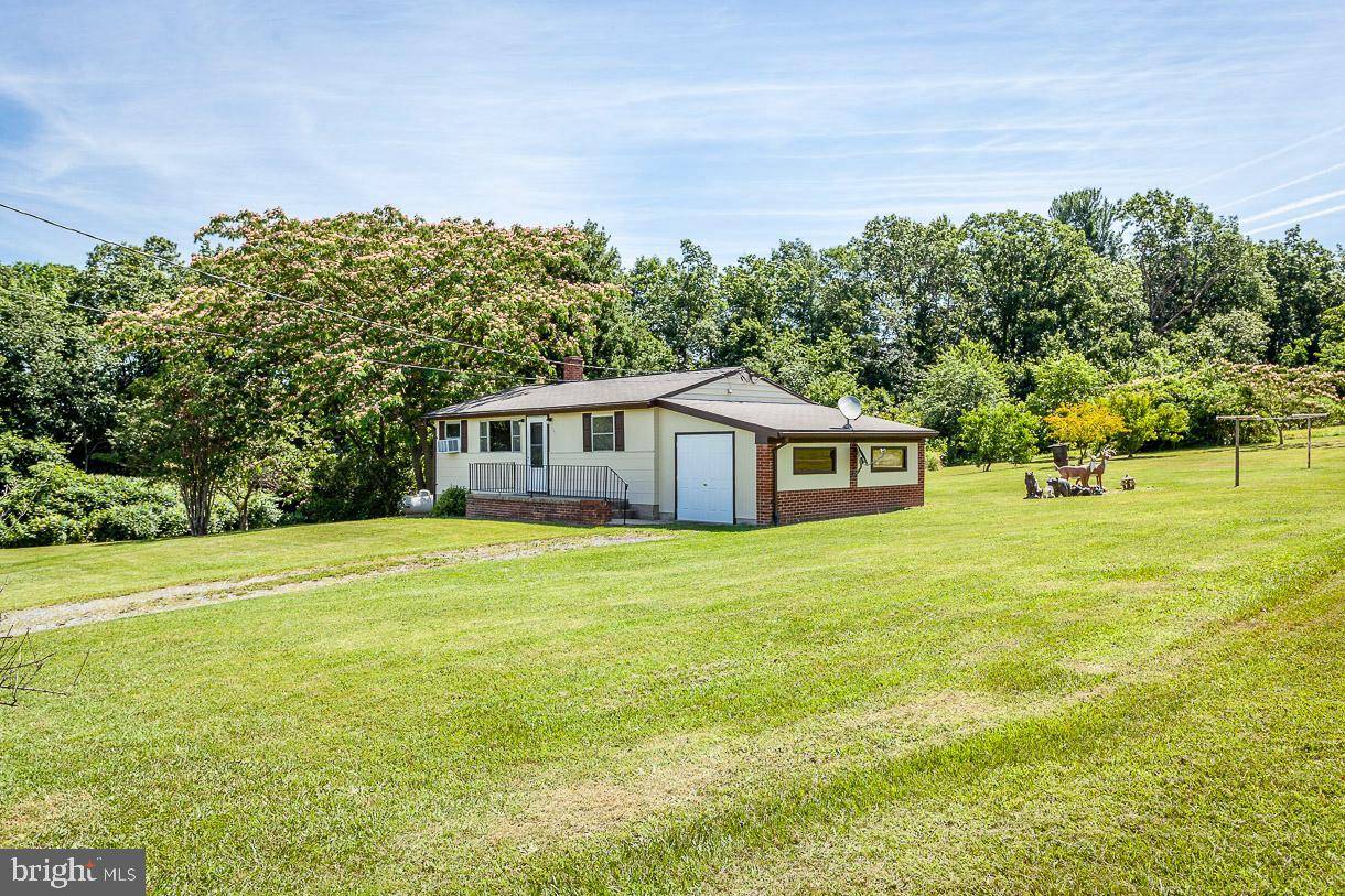 Luray, VA 22835,517 PEACH ORCHARD RD