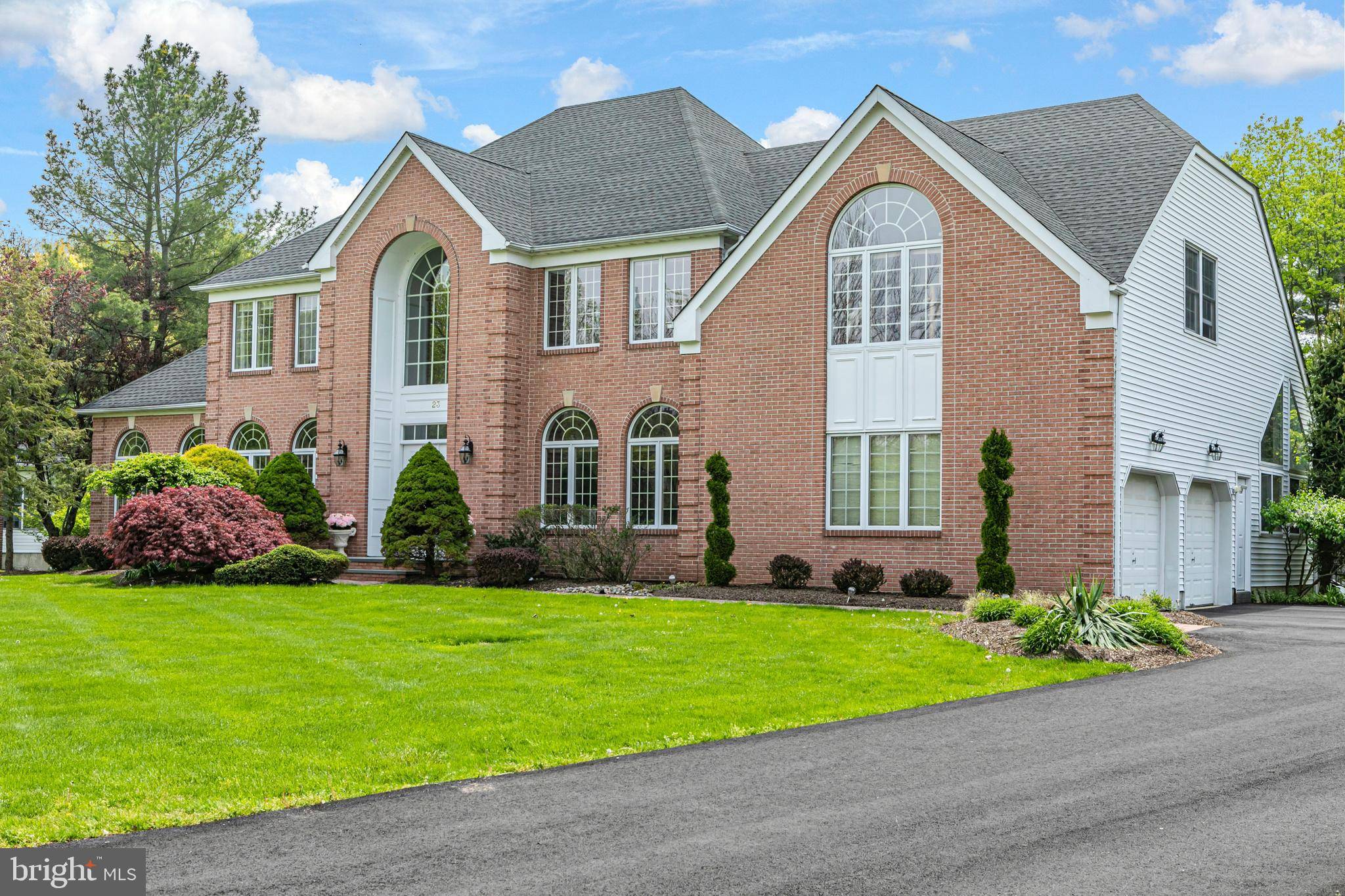 Princeton Junction, NJ 08550,23 REVERE CT