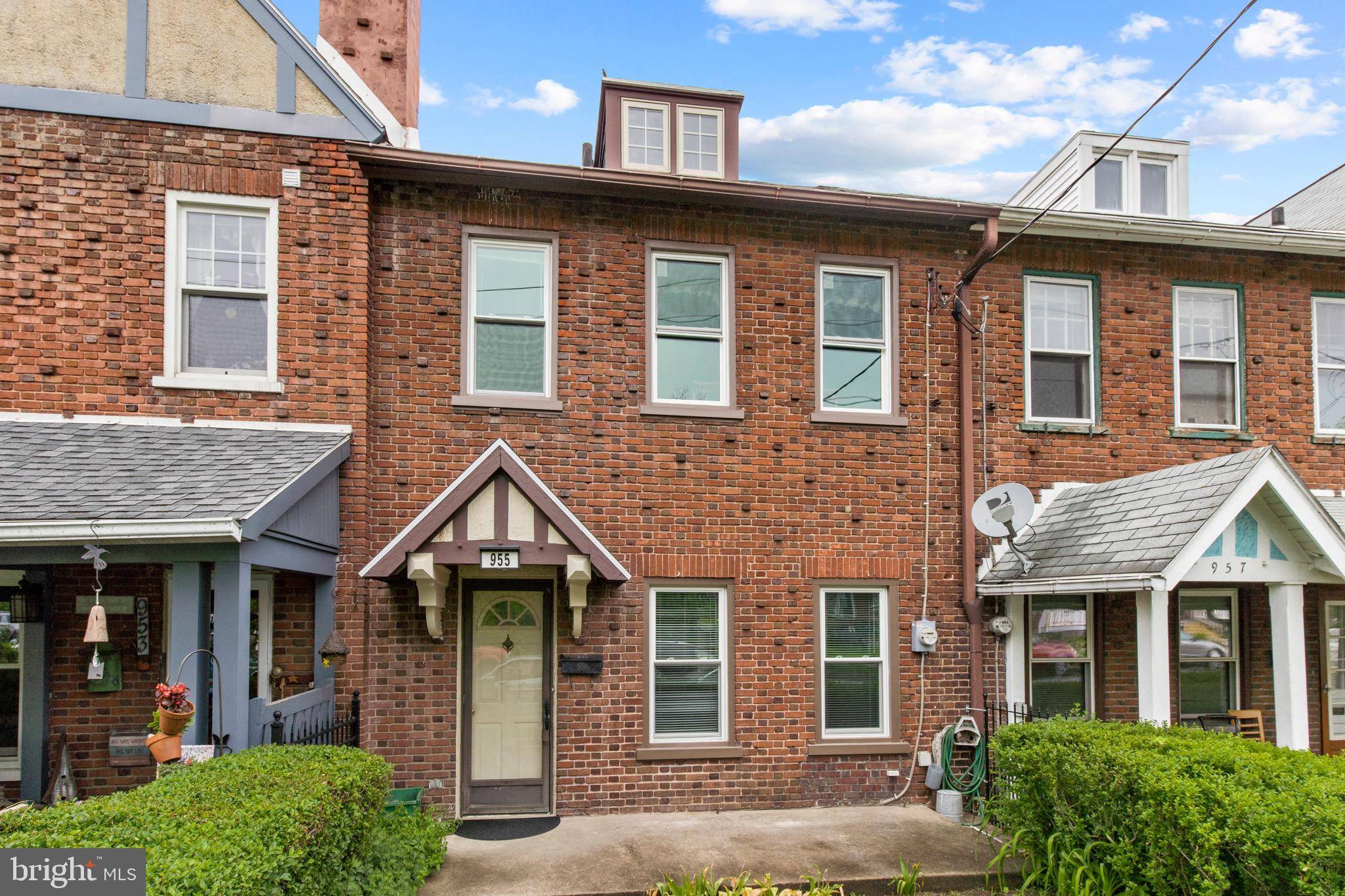 Lancaster, PA 17603,955 E ORANGE ST