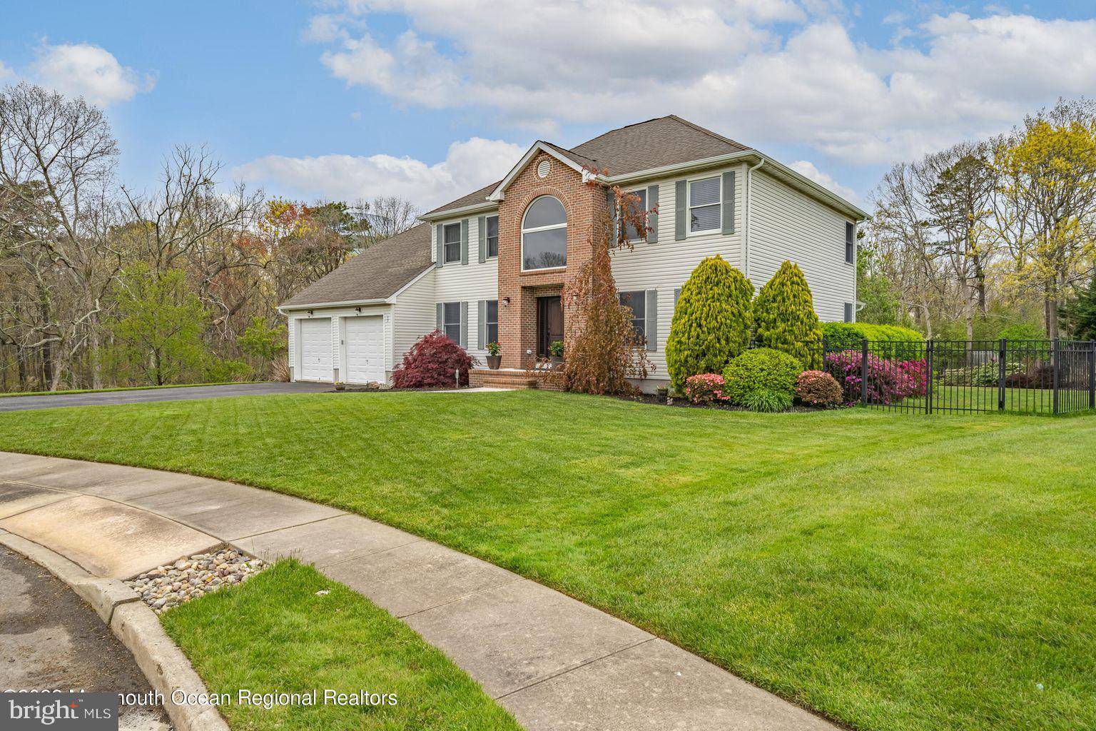 Lanoka Harbor, NJ 08734,17 EMERALD CT